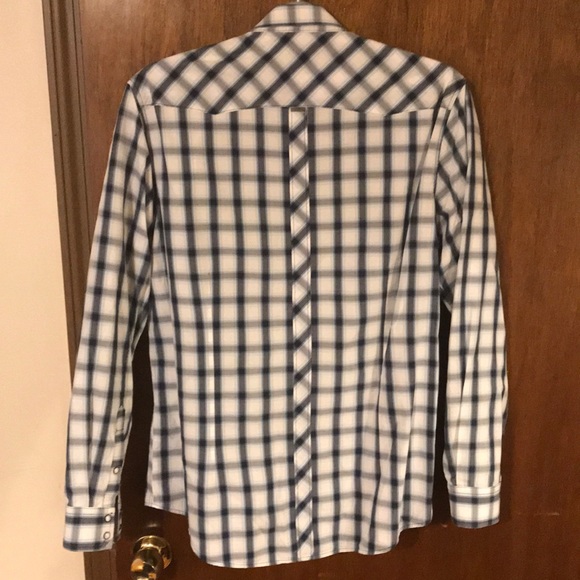 7Diamonds casual button down - Picture 3 of 3